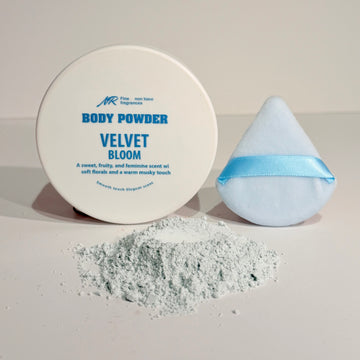 Velvet Bloom ( With Powder Puff ) Body powder